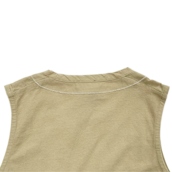 Button Front Utility Tank