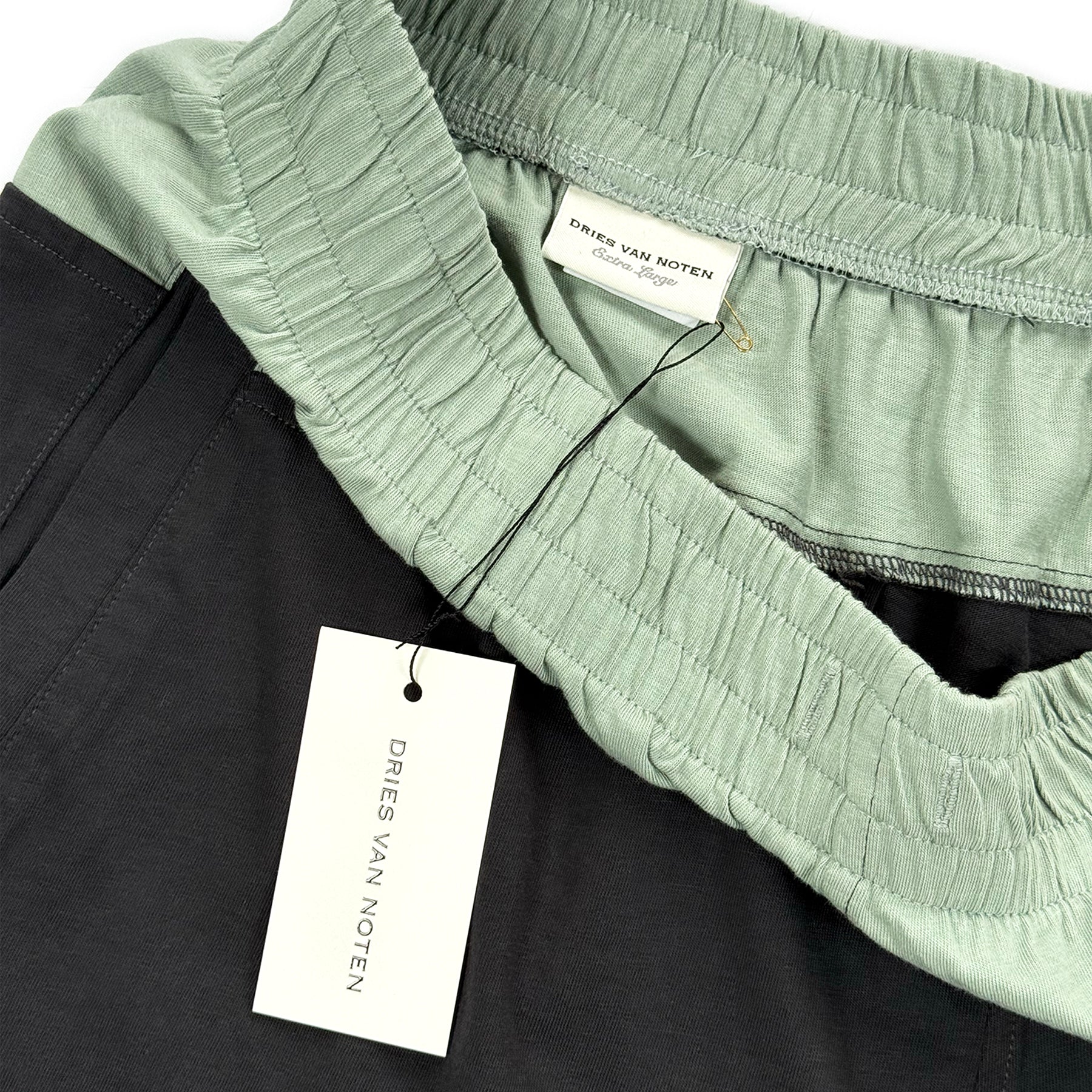 Two Tone Panelled Shorts – Sage / Black