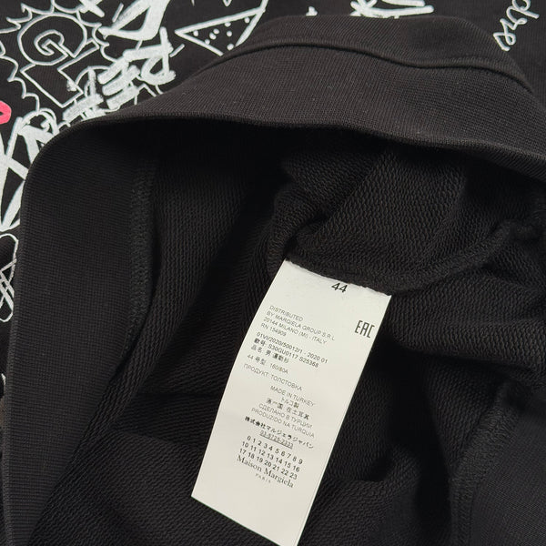 Grafiti Print  Sweatshirt – Black