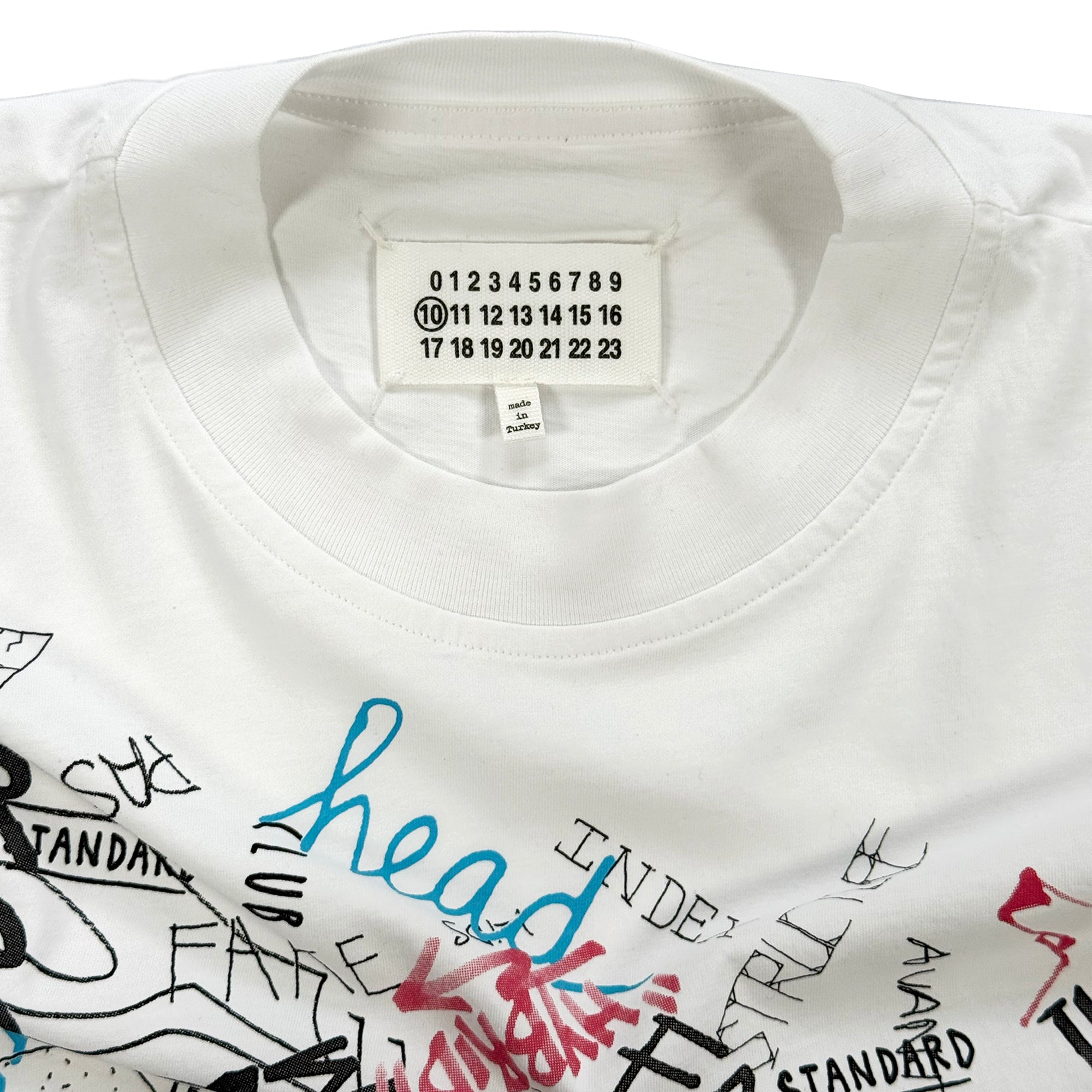 Grafiti Print T-shirt – White