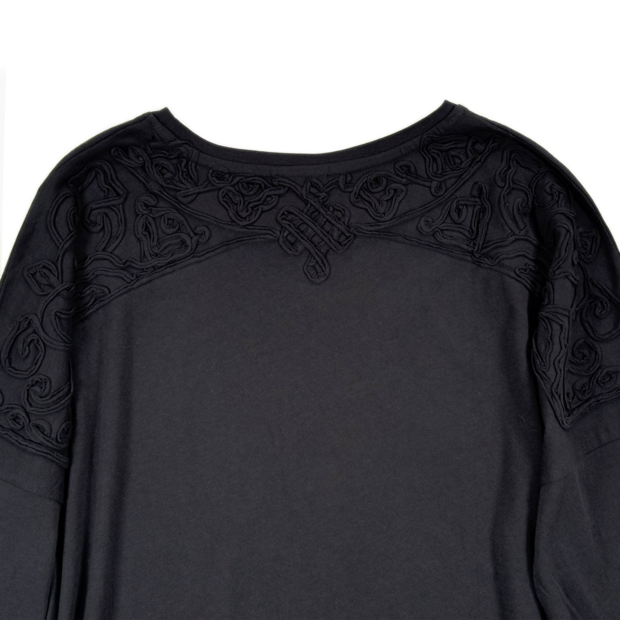 Textured Pattern Long Sleeve – Black