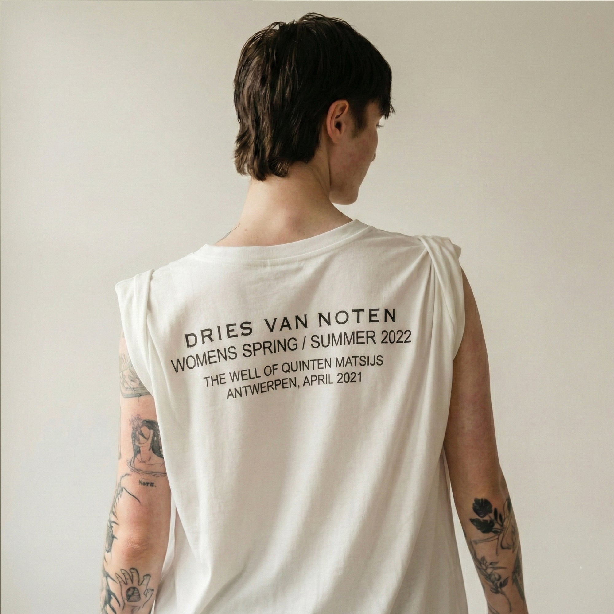 Hetty Blurry-print Twist Shoulder Top – Off White